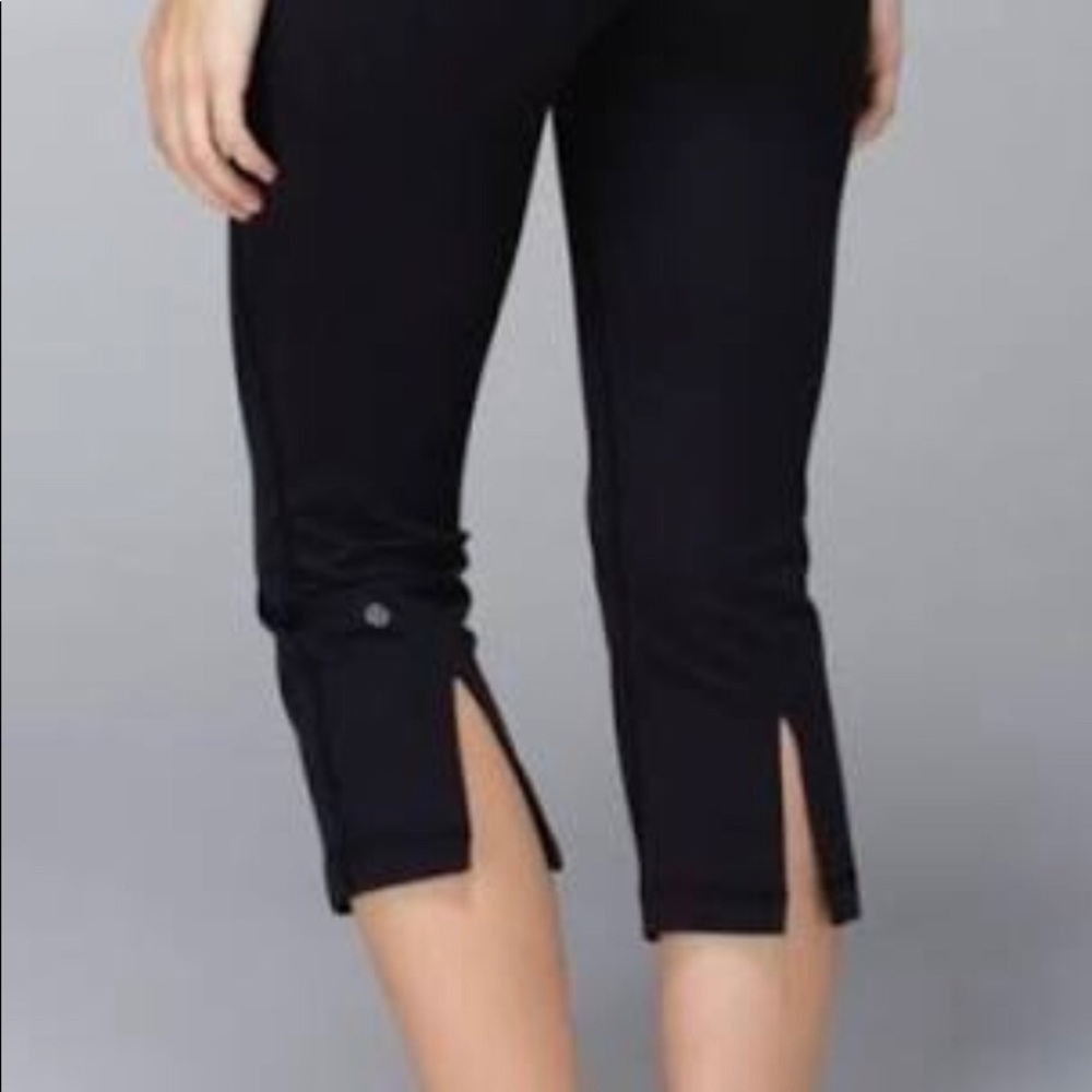 Lululemon Gather & Crow split crop black leggings